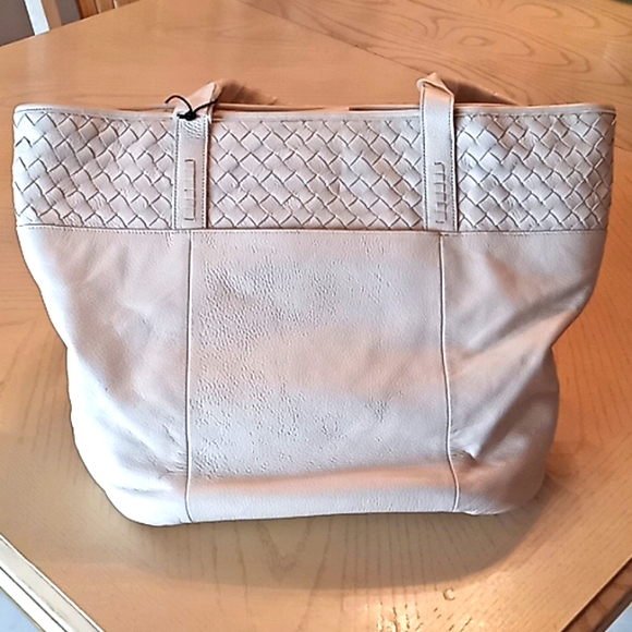 COLE HAAN Genuine Woven Detail Leather Large Tote Bag. Beige. NWT. Beautiful! - Picture 2 of 16